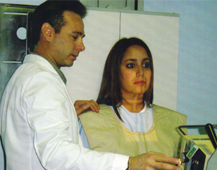 Image of a doctor with a female patient